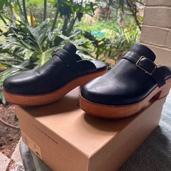 Charlotte Stone Sam in Black Leather - Picture 2 of 9